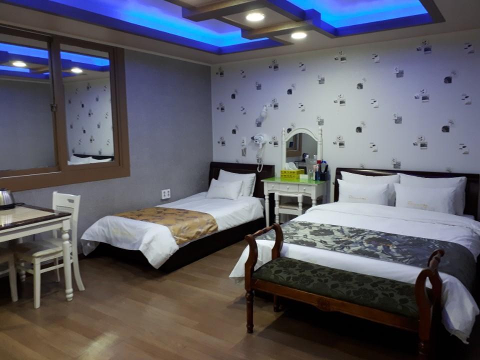 Tiffany Motel Mokpo Exterior photo